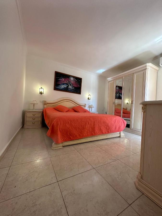 Apartamentos En La Villa Con El Territorio Comun En Κάλπε Εξωτερικό φωτογραφία