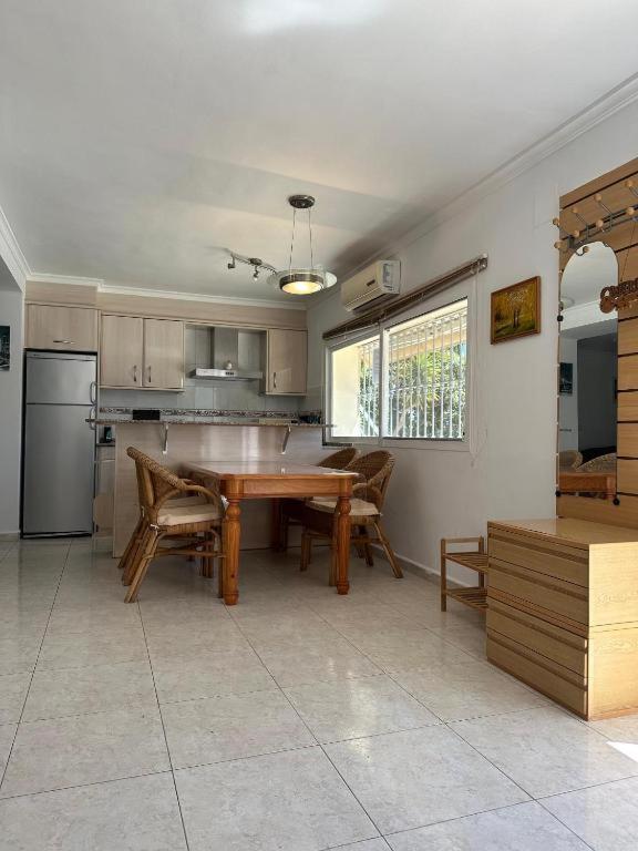 Apartamentos En La Villa Con El Territorio Comun En Κάλπε Εξωτερικό φωτογραφία