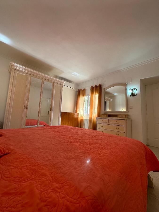 Apartamentos En La Villa Con El Territorio Comun En Κάλπε Εξωτερικό φωτογραφία