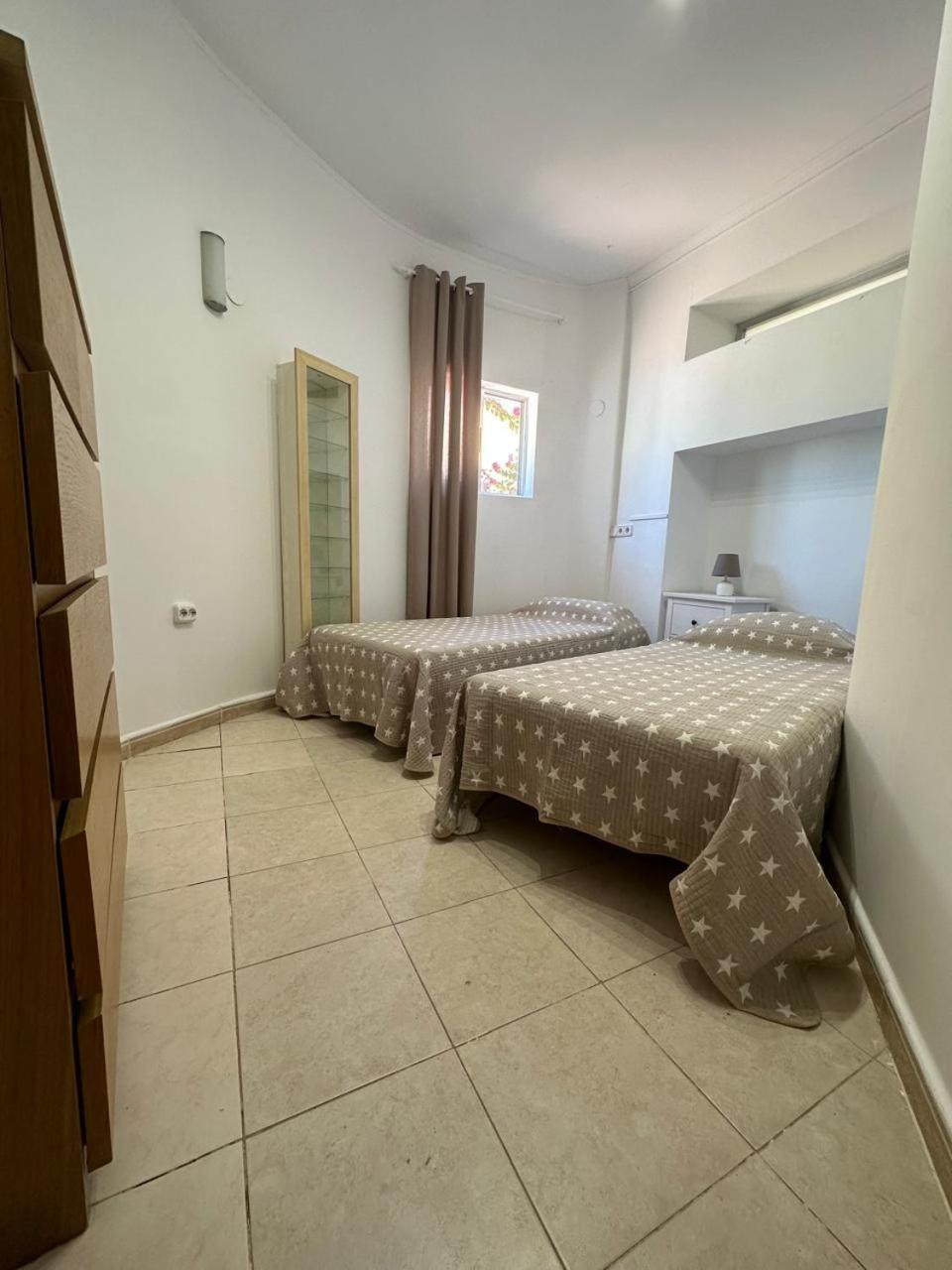 Apartamentos En La Villa Con El Territorio Comun En Κάλπε Εξωτερικό φωτογραφία